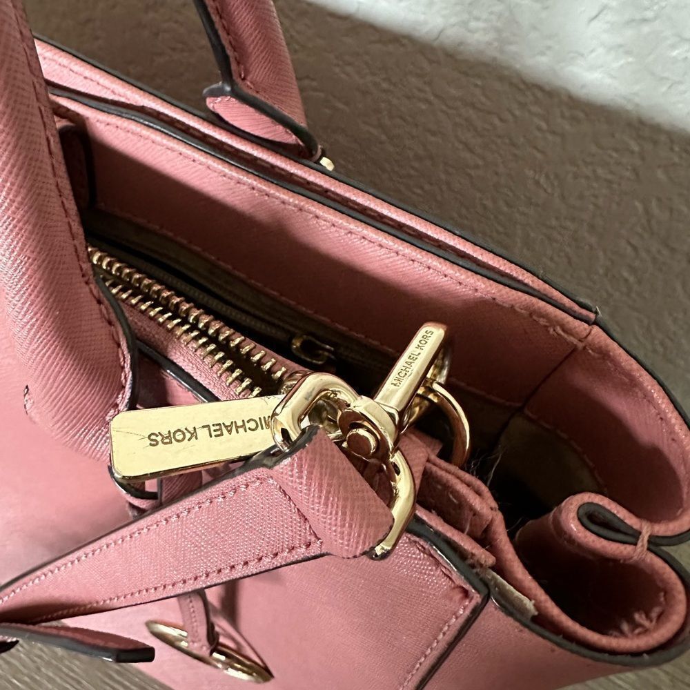 Michael Kors Dusty Pink Shoulder Bag Purse - Picture 3 of 10
